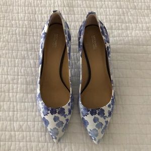 Michael Kors blue floral pumps